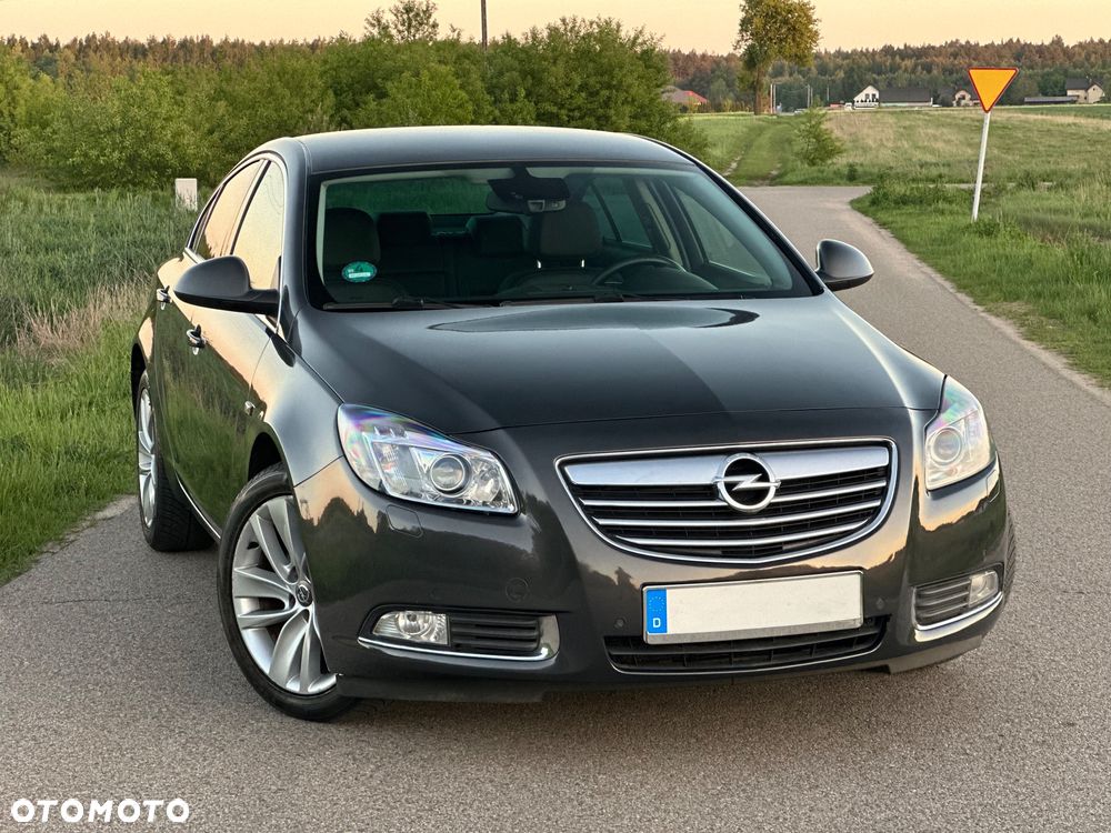 Opel Insignia - 1