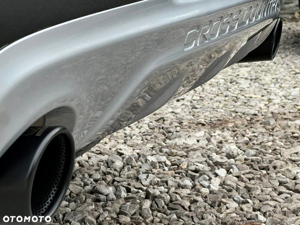 Volvo V40 Cross Country - 23