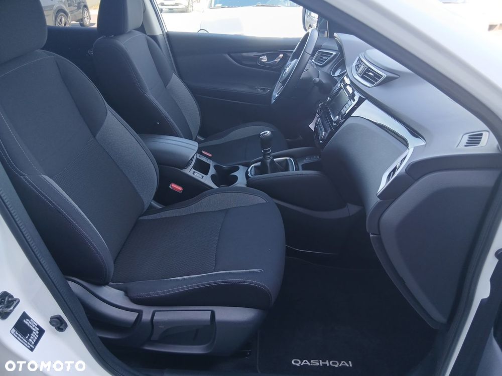 Nissan Qashqai 1.3 DIG-T N-Style EU6d - 28