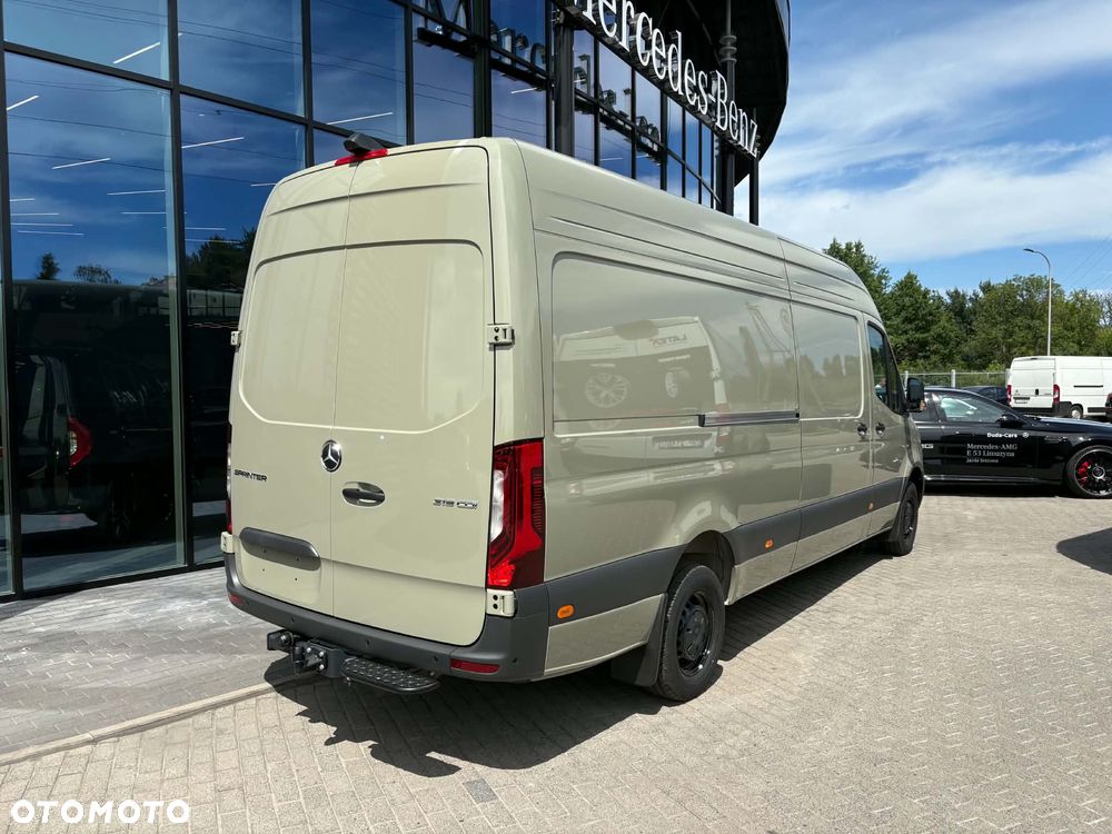 Mercedes-Benz Sprinter - 8