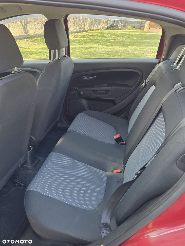 Fiat Grande Punto - 16