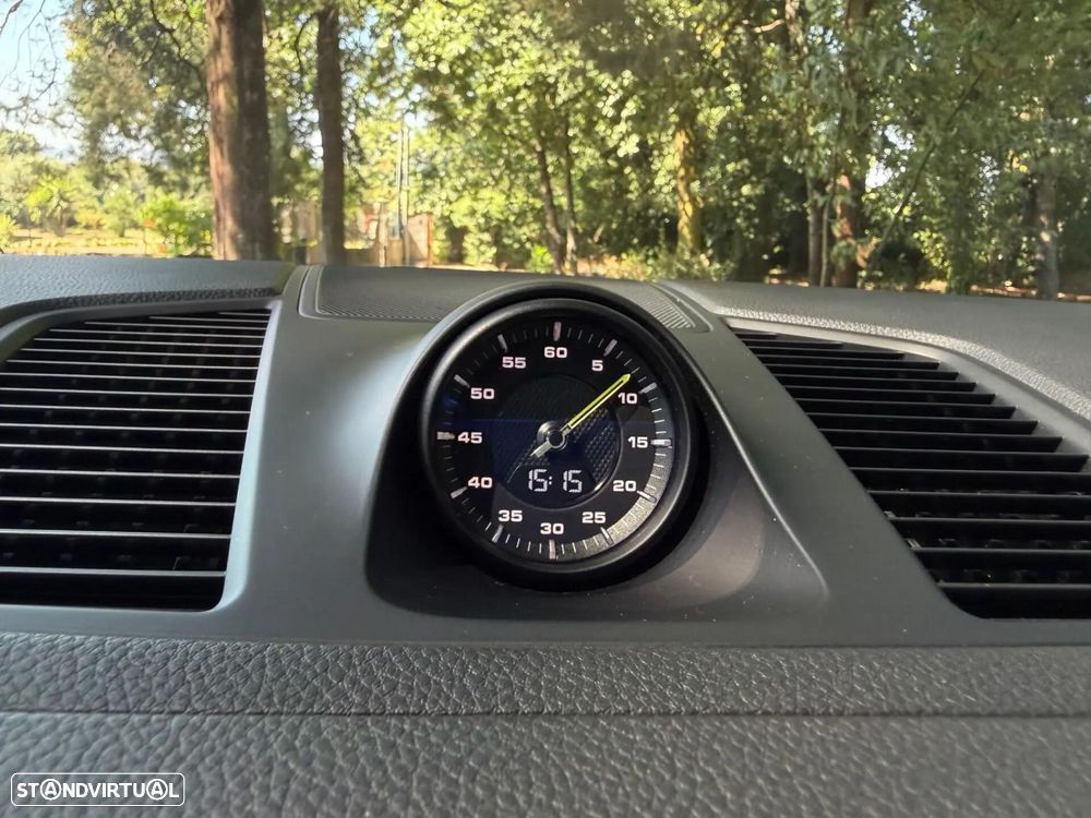 Porsche Cayenne E-Hybrid - 40