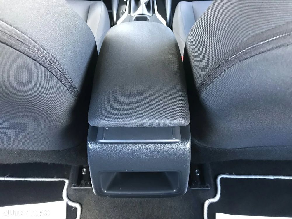 Toyota Corolla 1.8 HSD Eco - 36