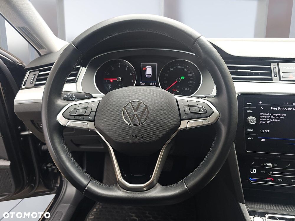 Volkswagen Passat Variant 1.5 TSI EVO Business DSG - 13