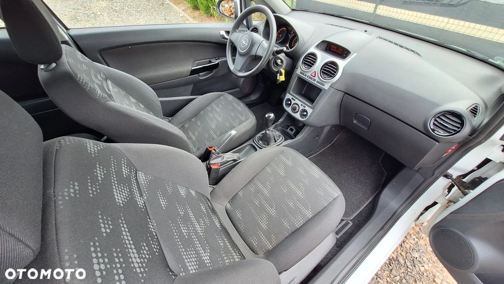 Opel Corsa - 19