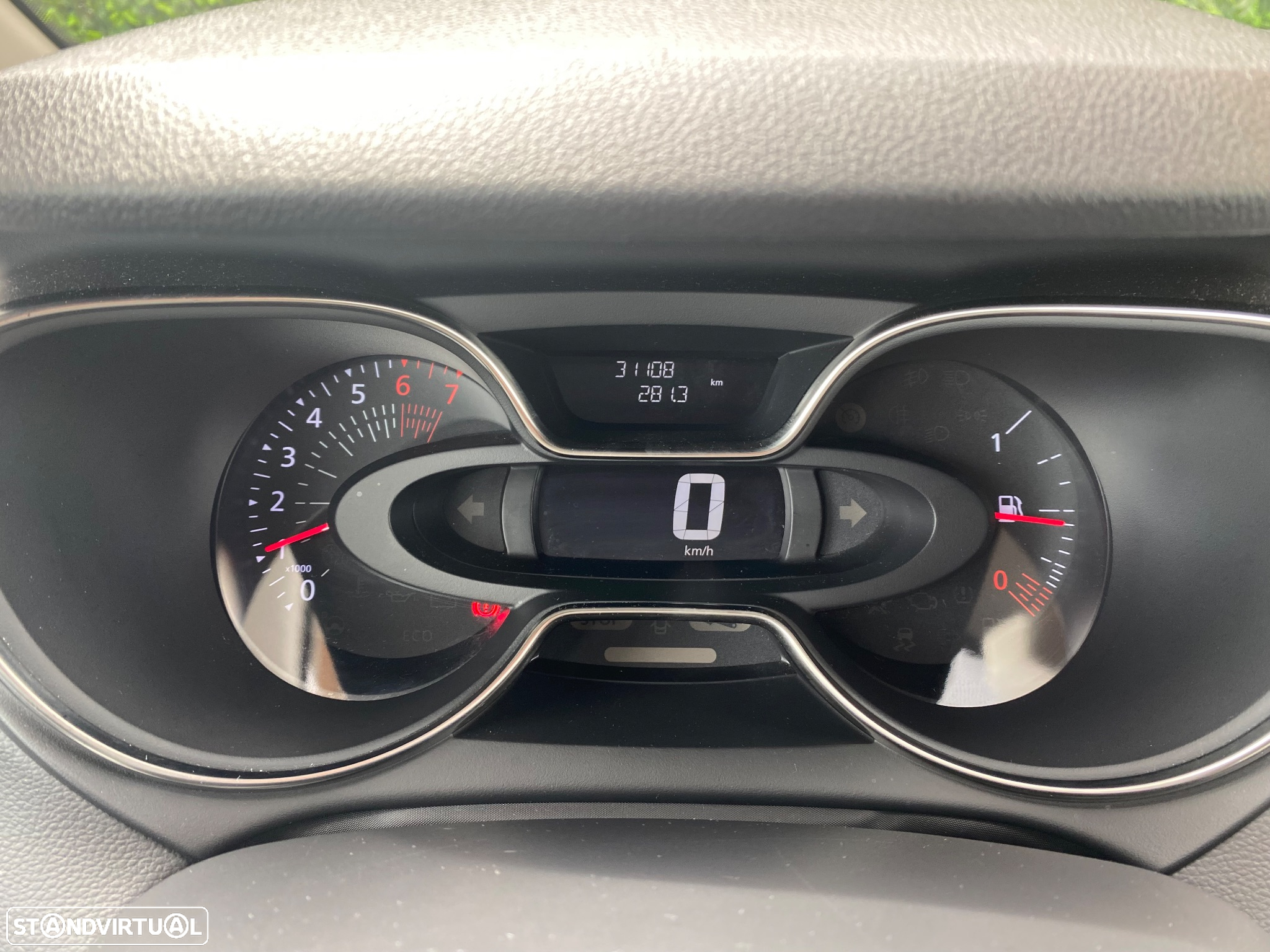 Renault Captur 1.0 TCe Exclusive - 33