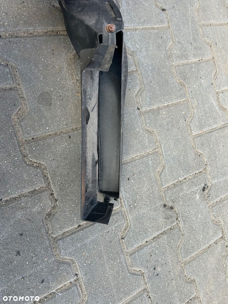 Audi A4 B9 obudowa filtra powietrza 2.0 tdi dolot 8W0133835D przepływomierz - 3
