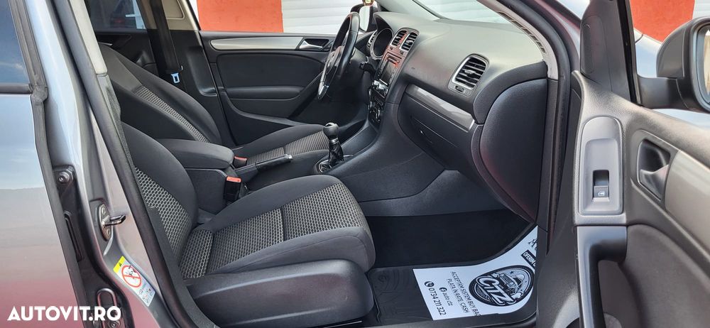 Volkswagen Golf - 17