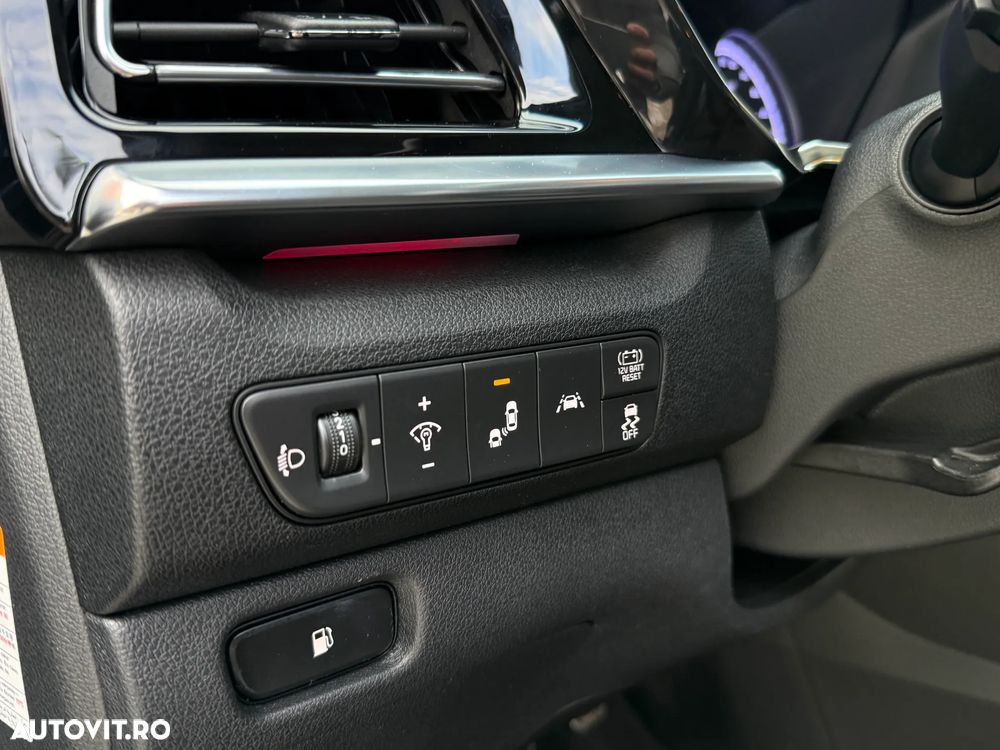 Kia Niro 1.6 GDI 2WD Aut. Spirit - 10