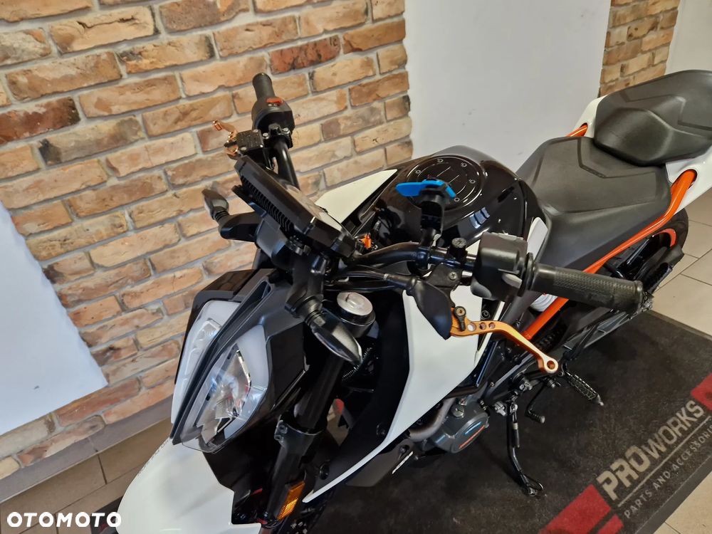 KTM Duke 125 - 18