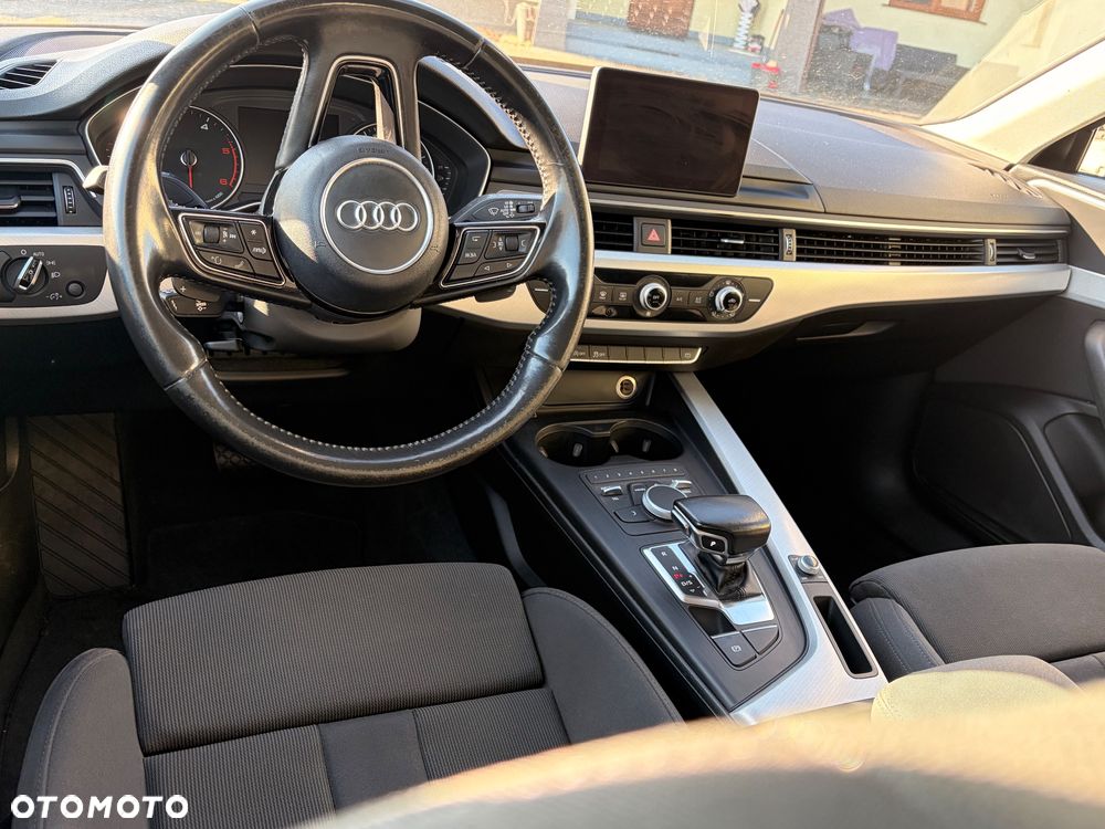 Audi A4 Avant - 10