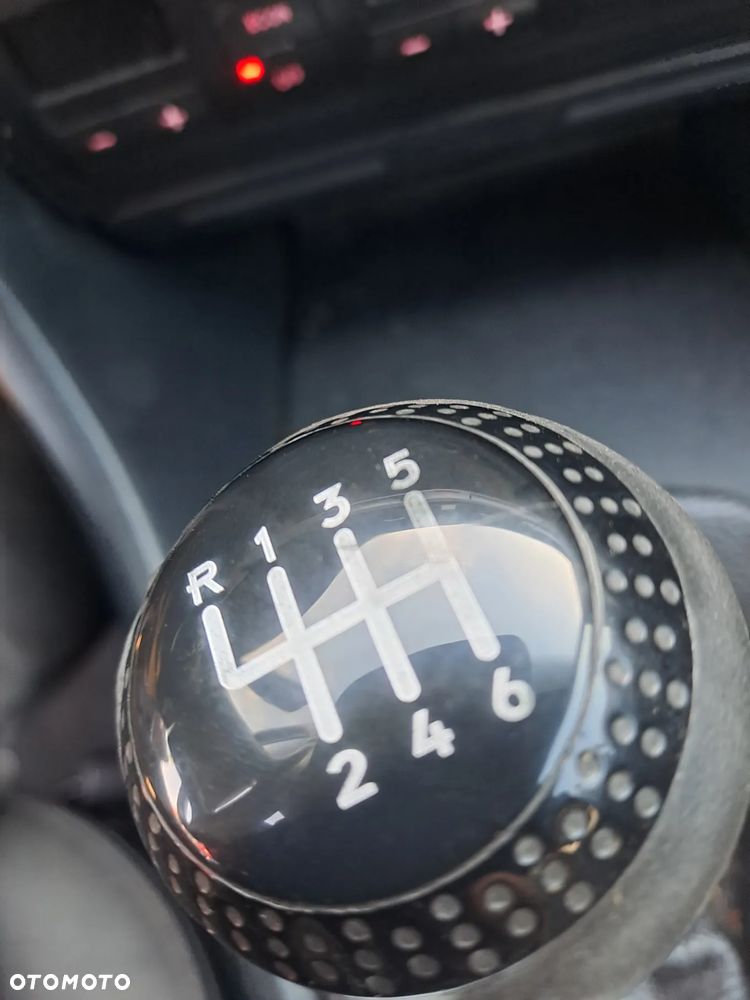 Audi A6 C5 1.9 TDi 130KM AWX skrzynia 6-biegowa 8150070803 - 13