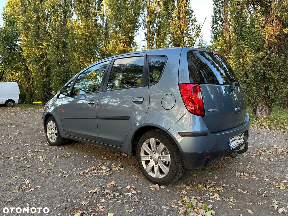 Mitsubishi Colt 1.1 Invite - 2