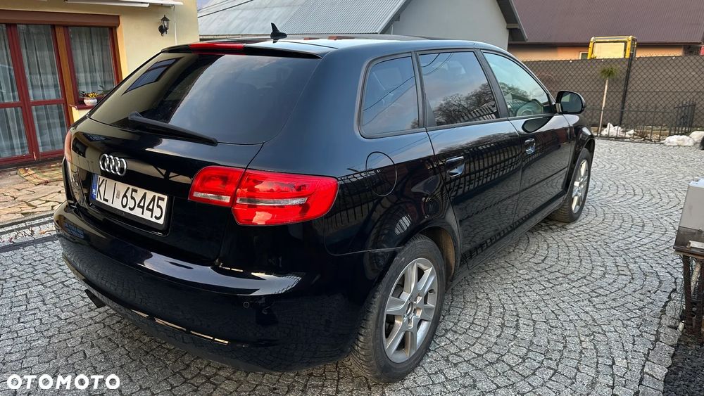 Audi A3 Sportback - 3