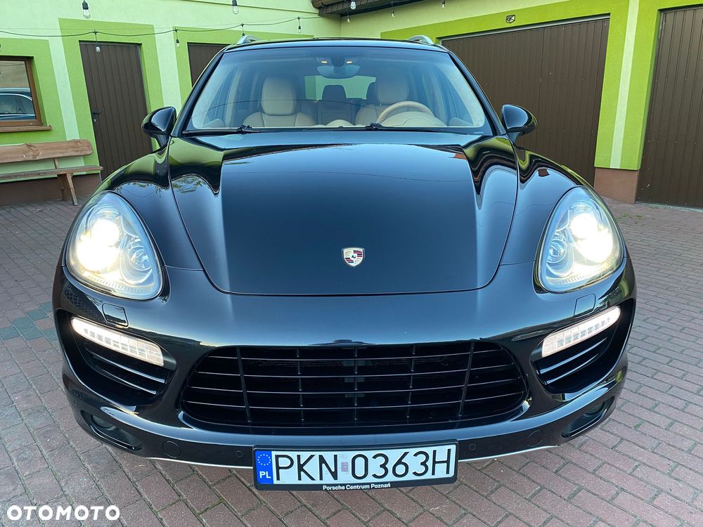 Porsche Cayenne Turbo - 4
