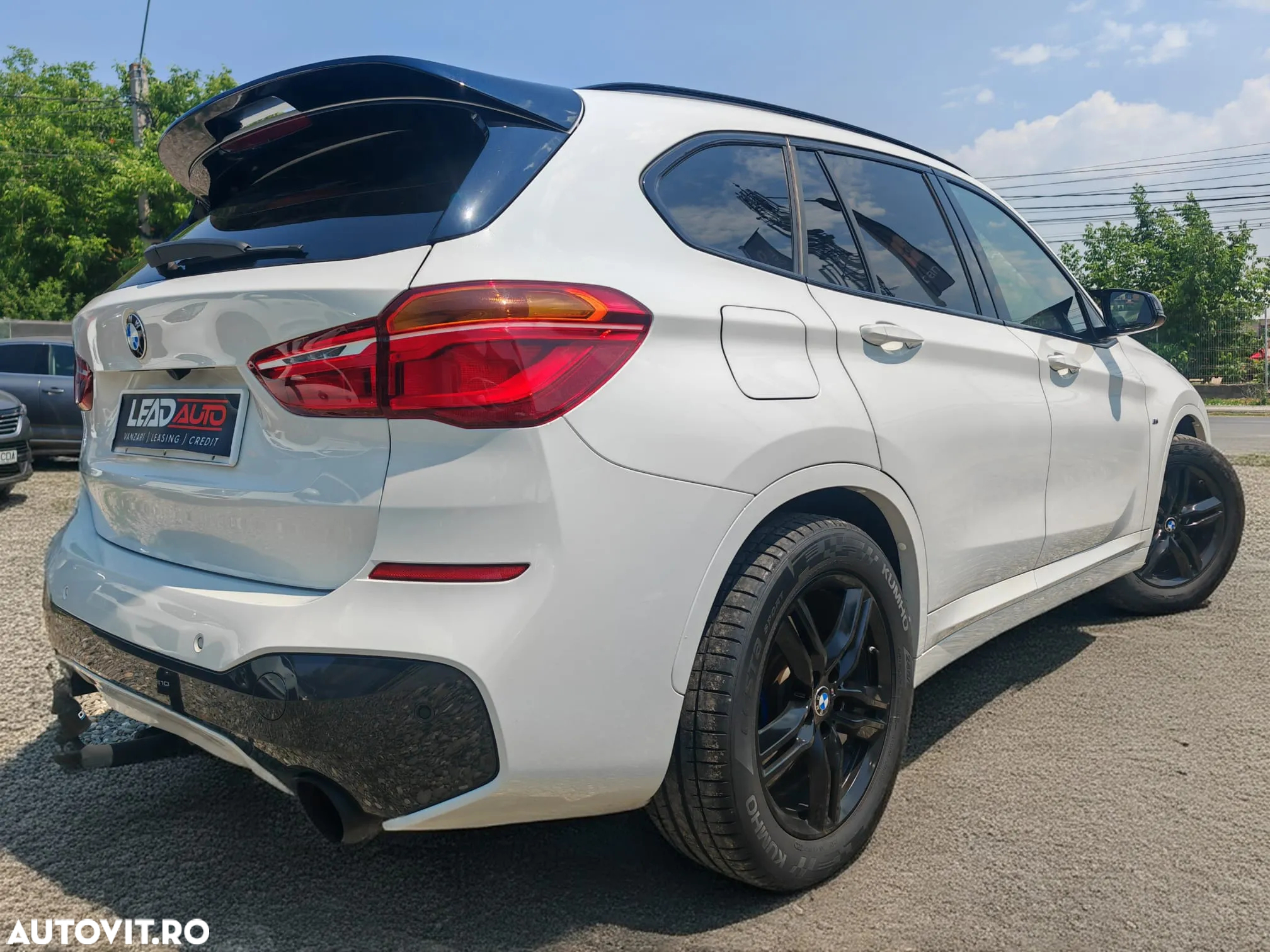 BMW X1 xDrive20i AT M Sport - 3