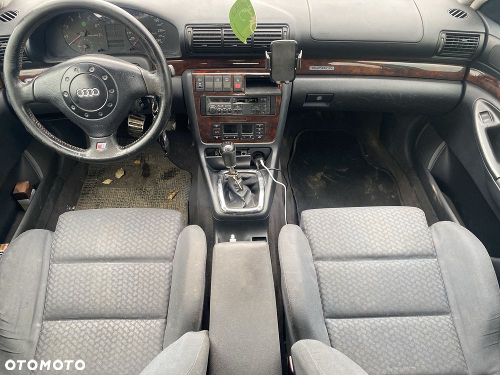 Audi A4 Limousine - 7