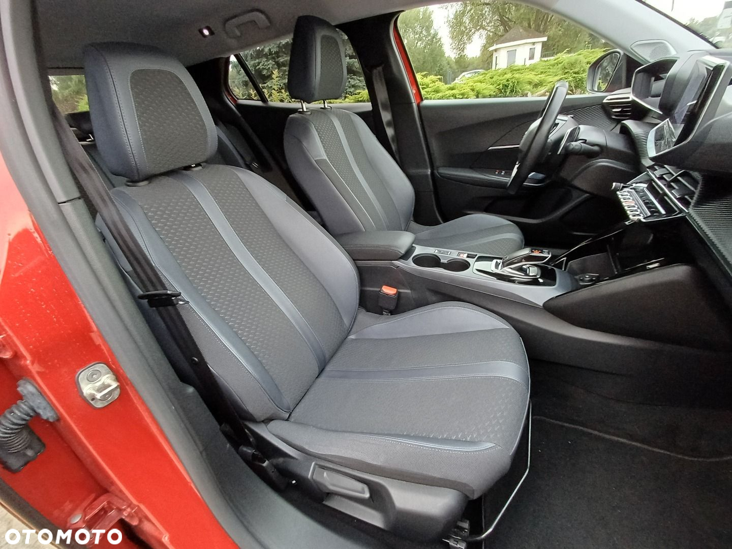 Peugeot 2008 - 14