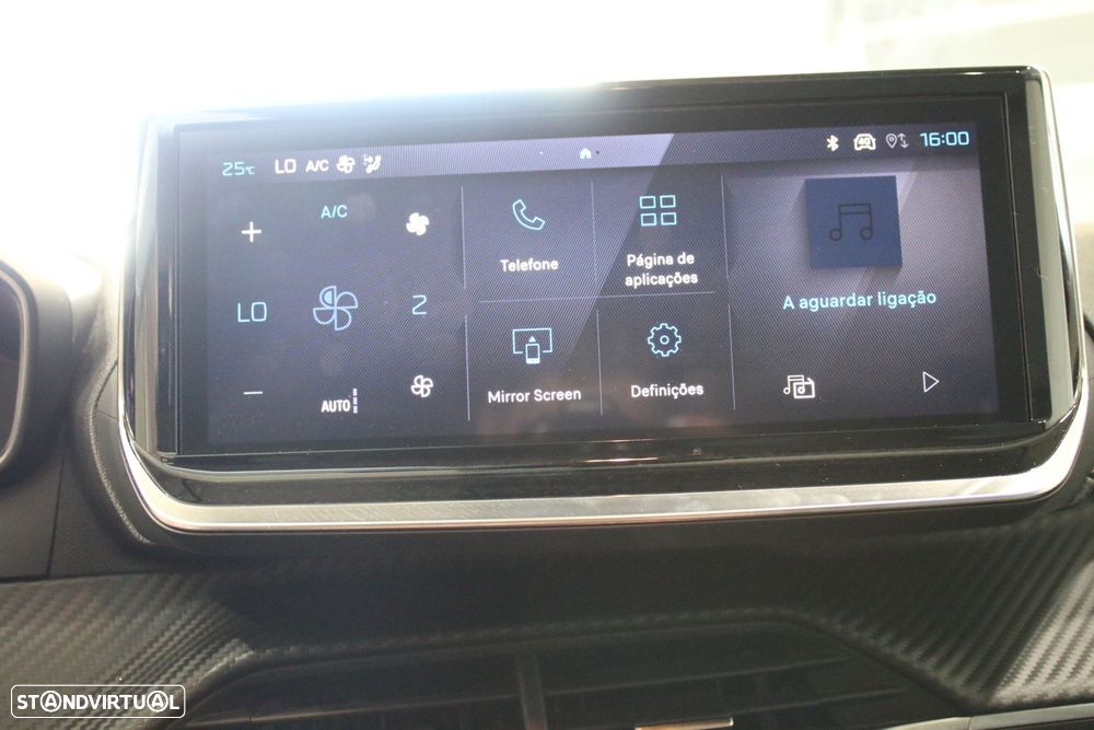 Peugeot 208 1.2 Hybrid Allure e-DCS6 - 19