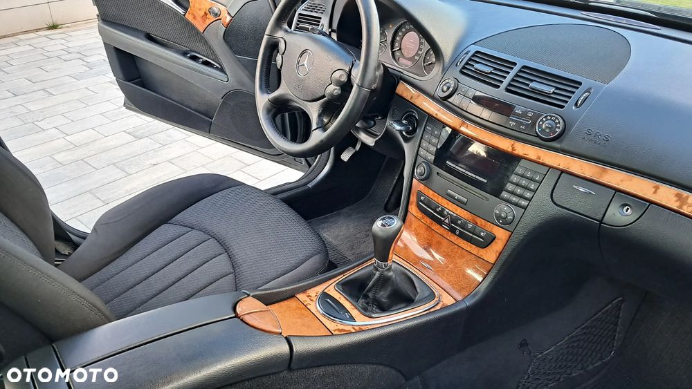 Mercedes-Benz Klasa E 200 Kompressor Elegance - 15