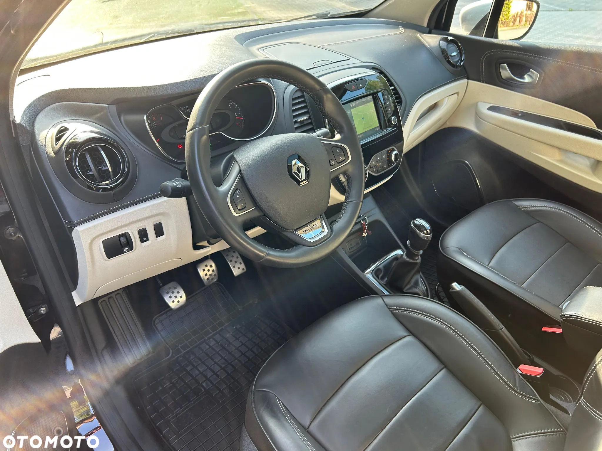 Renault Captur 1.2 Energy TCe Initiale Paris - 10