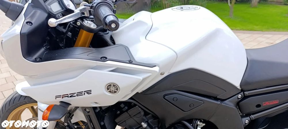 Yamaha FZ8 - 37