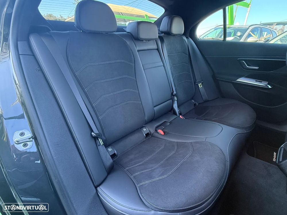 Mercedes-Benz E 300 de - 36