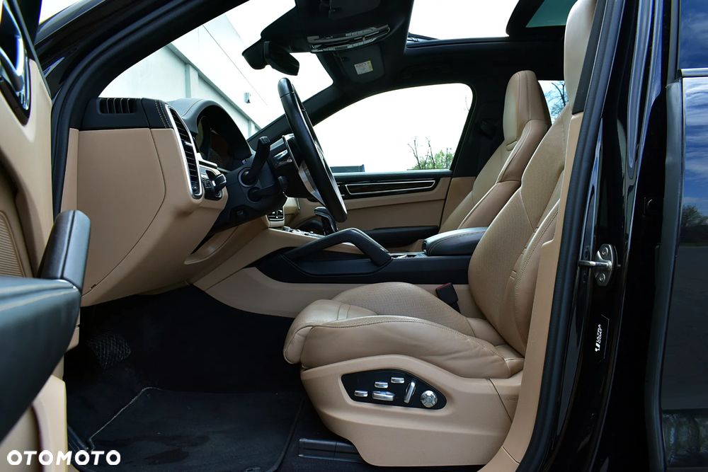 Porsche Cayenne Platinum Edition - 5