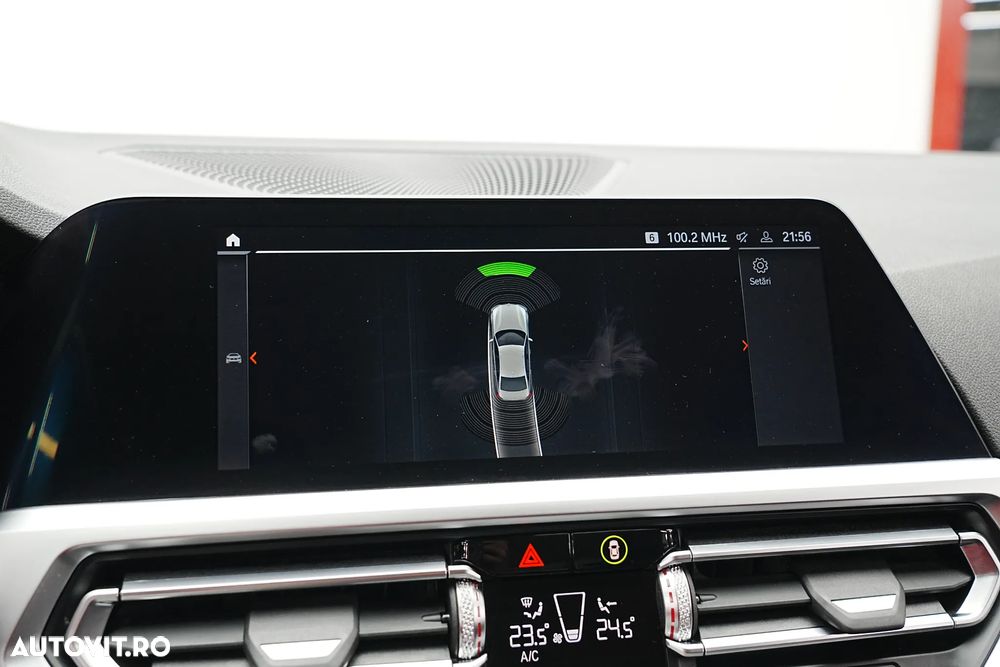 BMW Seria 3 318i Aut. Luxury Line - 27
