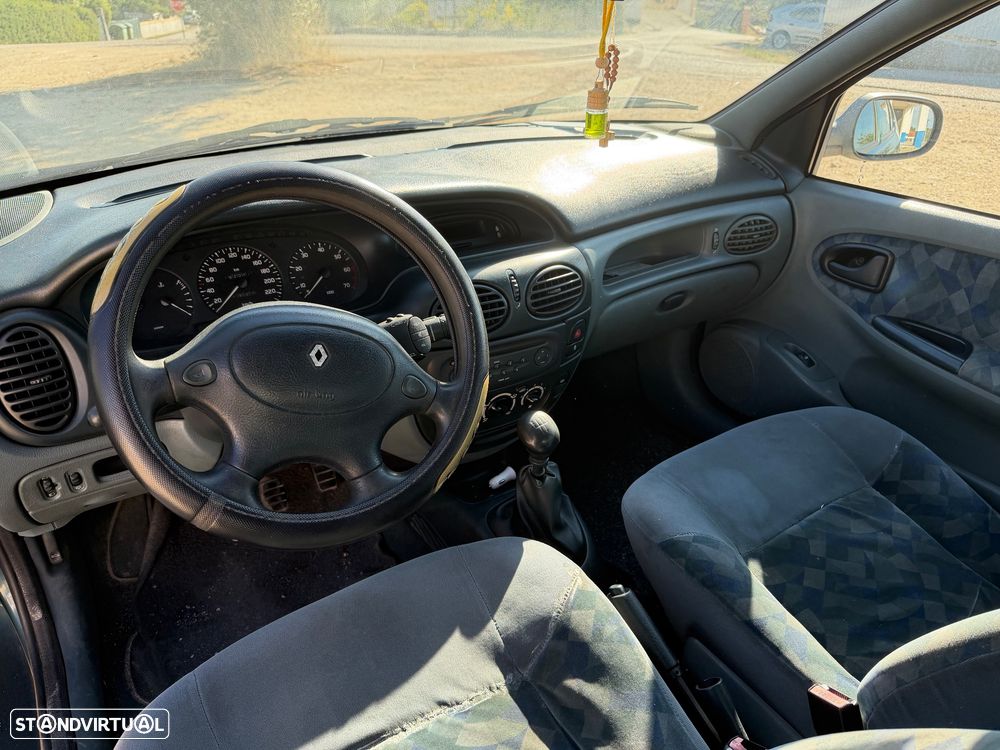 Renault Mégane 1.4 RT - 6