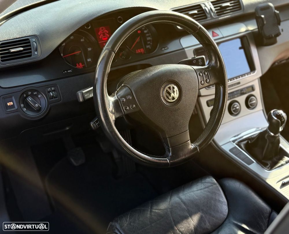 VW Passat Variant 2.0 TDi Highline - 6