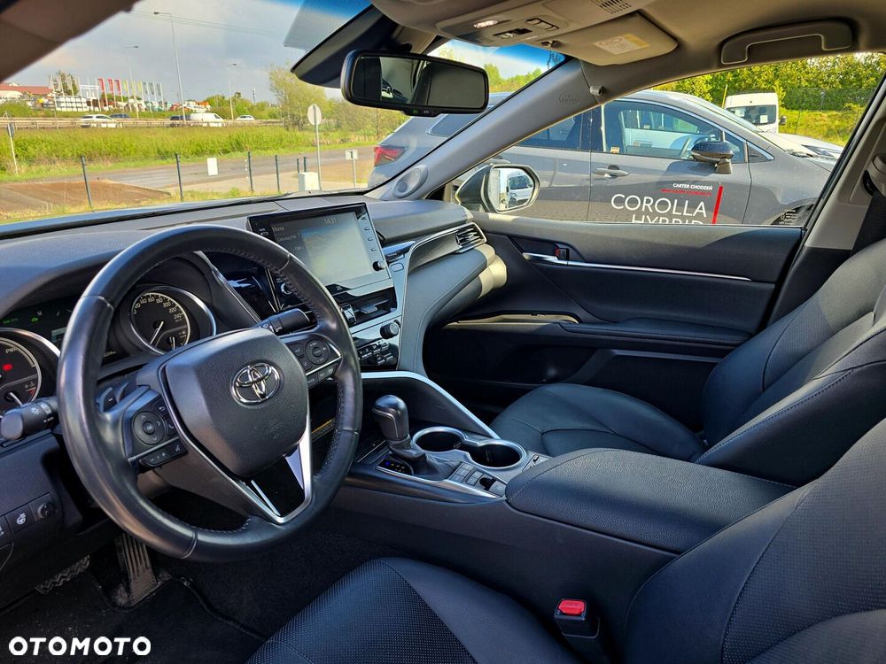 Toyota Camry 2.5 Hybrid Executive CVT - 10
