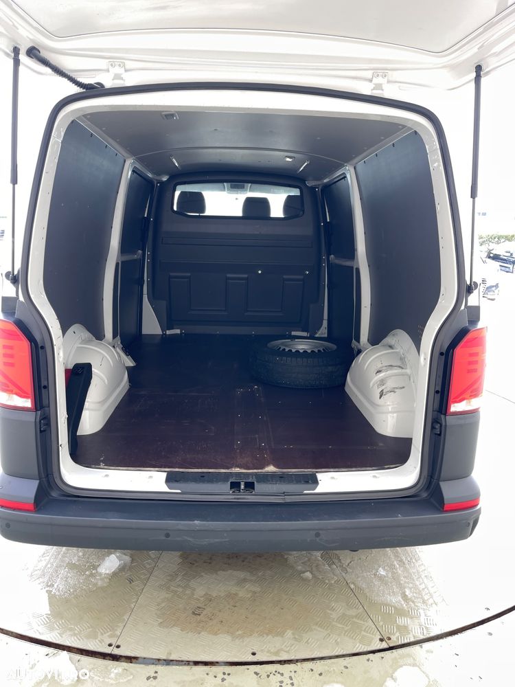 Volkswagen Transporter 2.0TDI  LUNG  2CULISANTE - 24