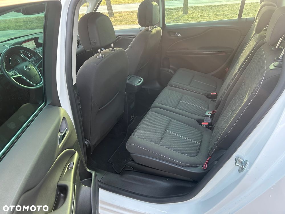 Opel Zafira - 9