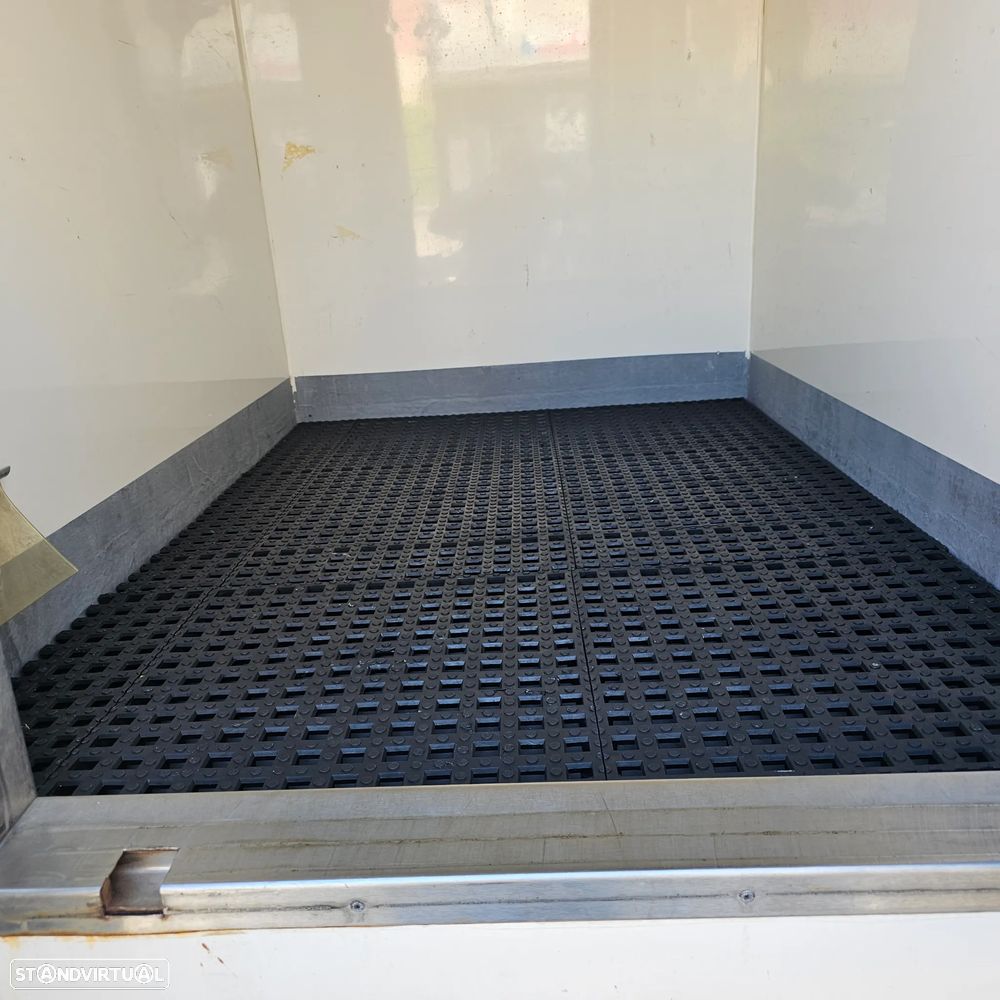 VW Transporter frio garagem - 16