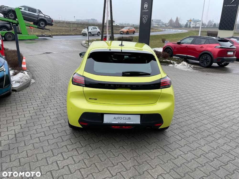 Peugeot 208 - 7