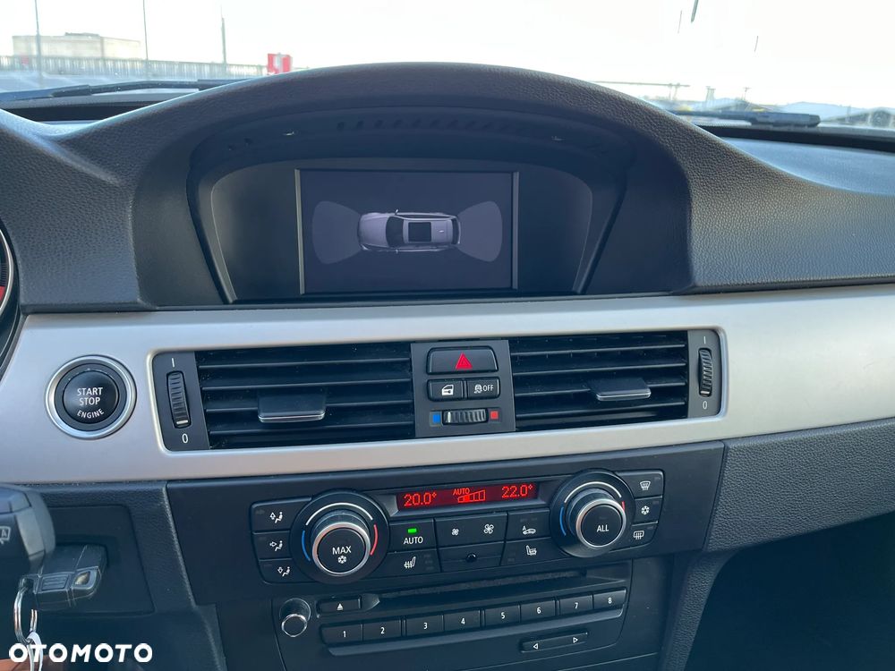 BMW Seria 3 330d DPF Edition Lifestyle - 14