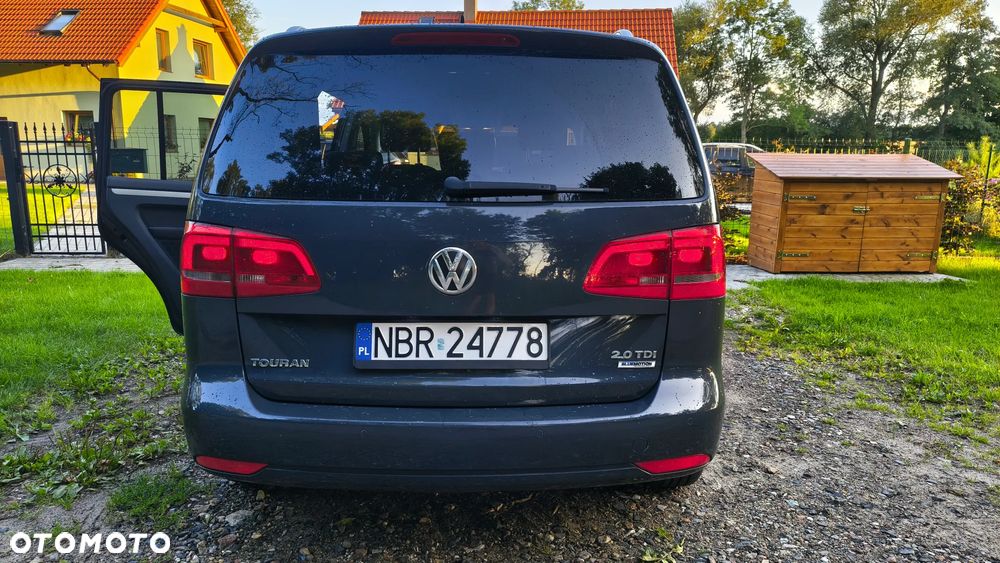 Volkswagen Touran - 3
