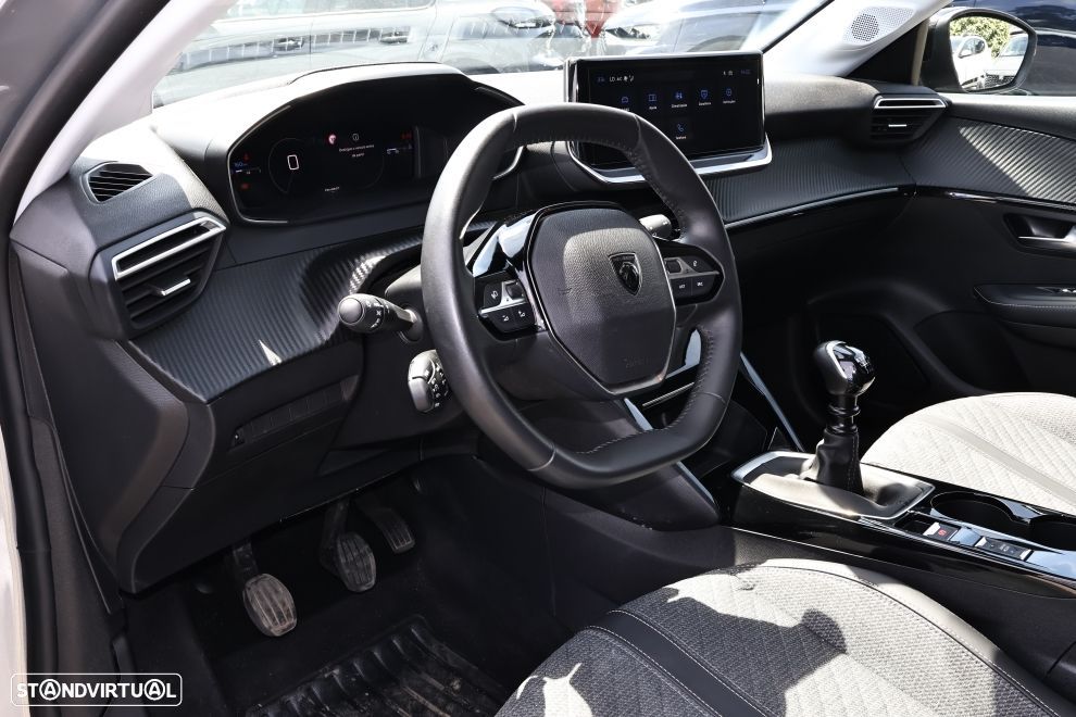 Peugeot 208 1.2 PureTech Allure - 14