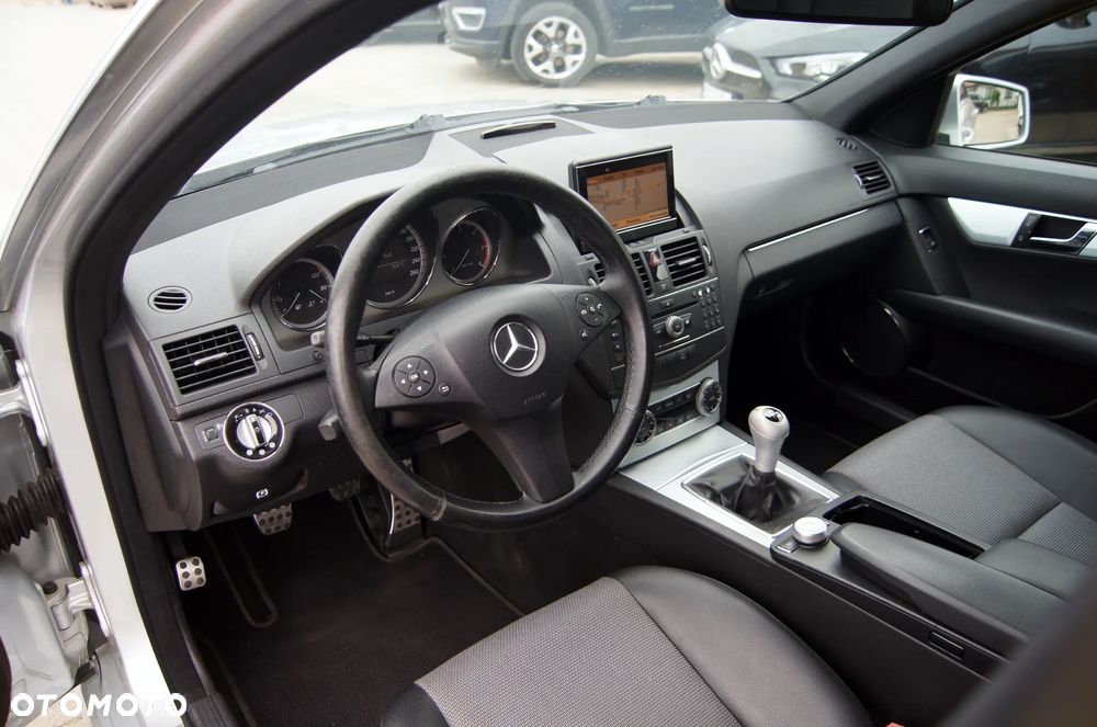 Mercedes-Benz Klasa C 250 CDI Avantgarde Edition - 8
