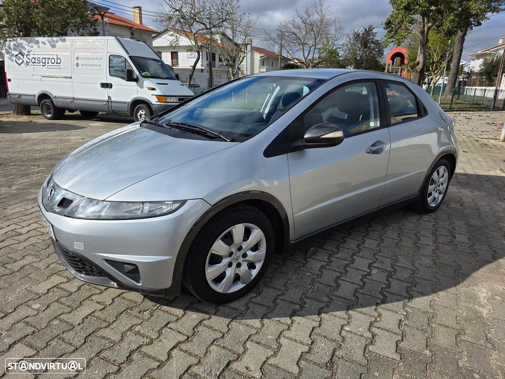 Honda Civic 1.4 i-VTEC Elegance - 2