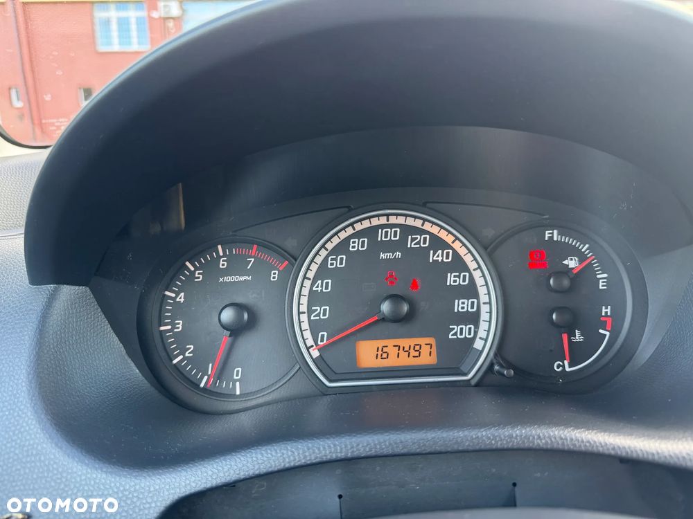 Suzuki Swift - 25