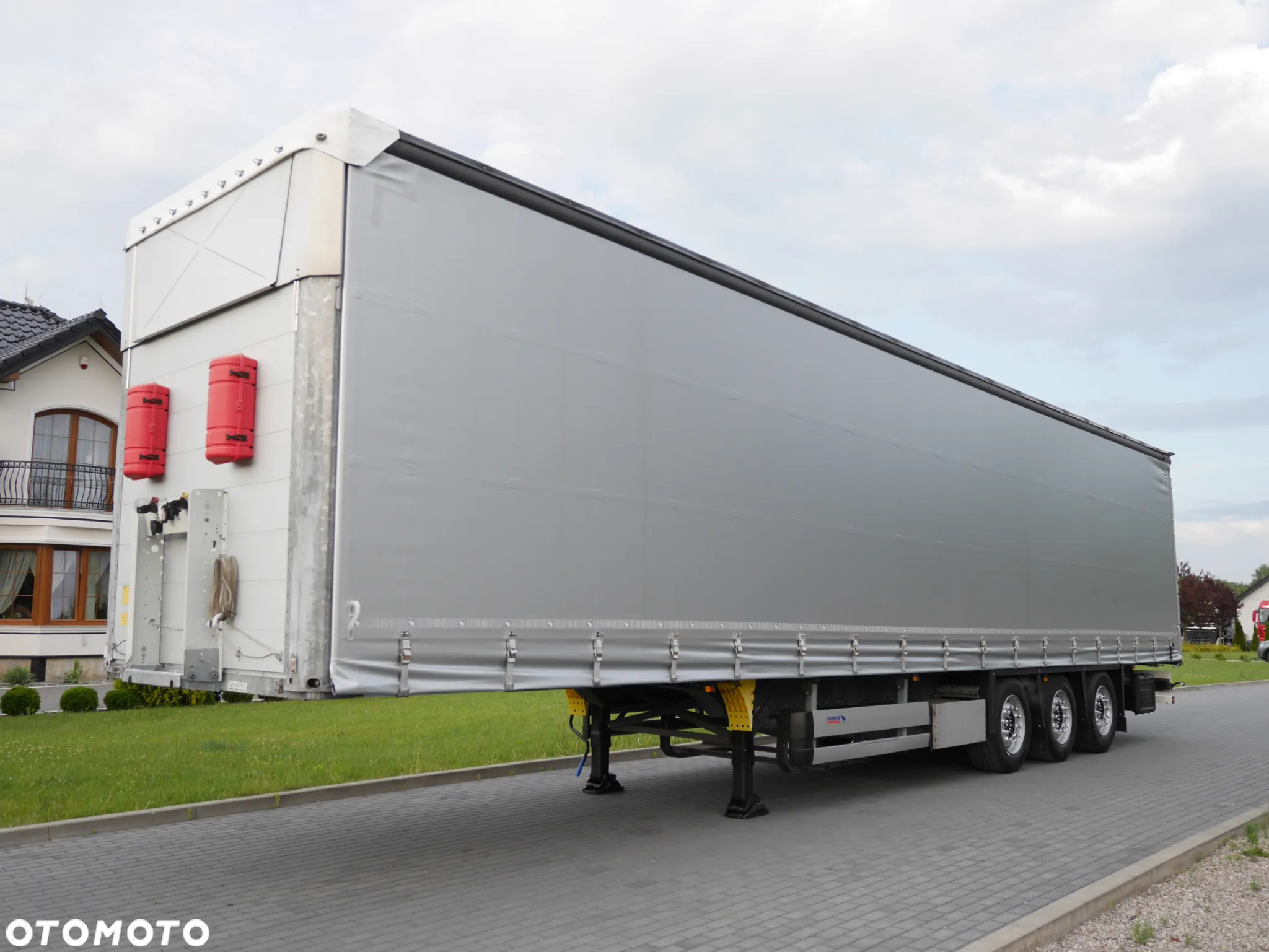 Schmitz Cargobull VARIOS  Standard/Mega Dach podnoszony/Oś Podnoszona - 2