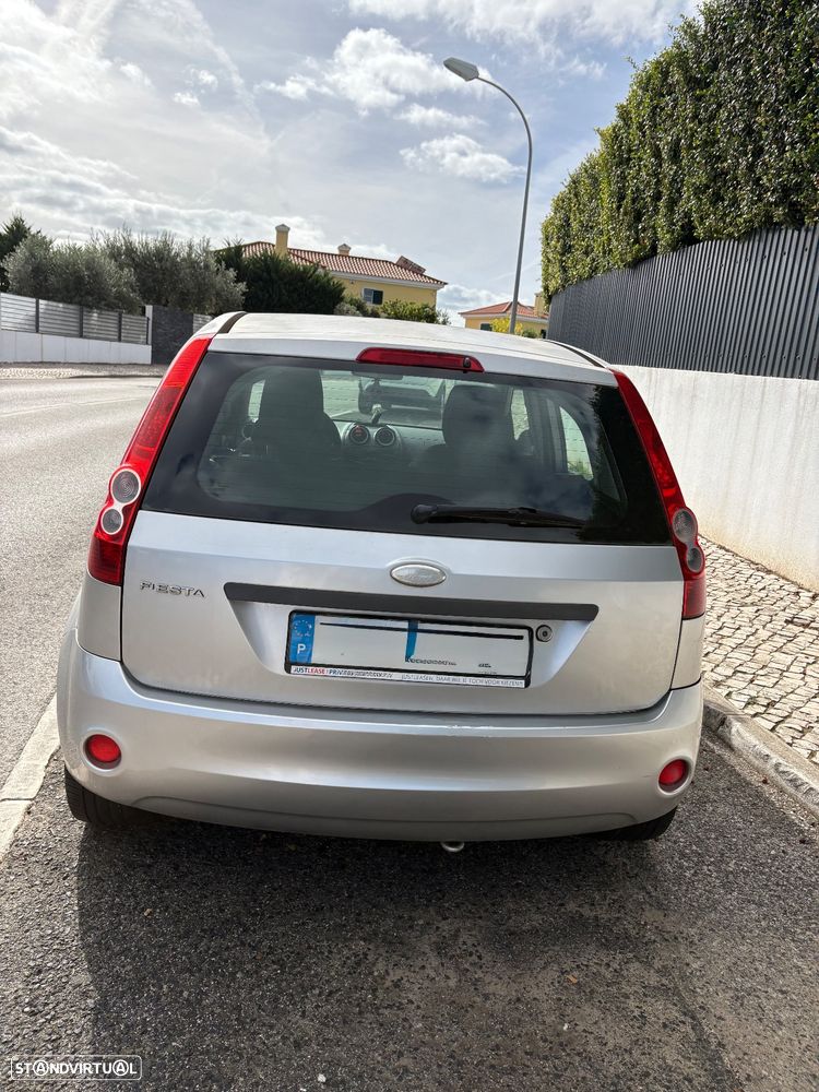 Ford Fiesta 1.25 Trend - 4