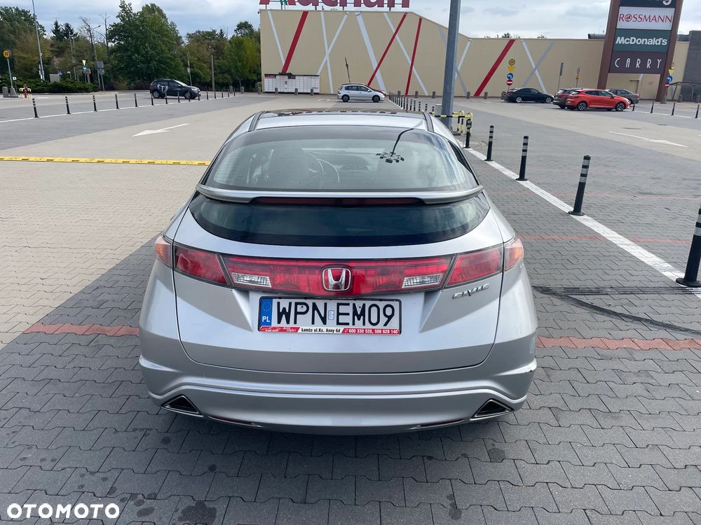 Honda Civic 1.8 Executive - 4