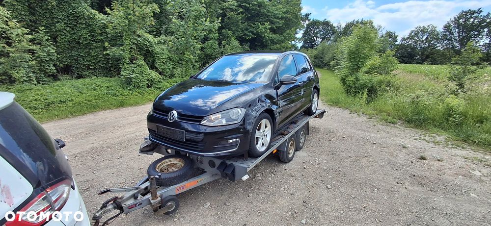 Volkswagen Golf 2.0 TDI BlueMotion Technology Lounge - 1