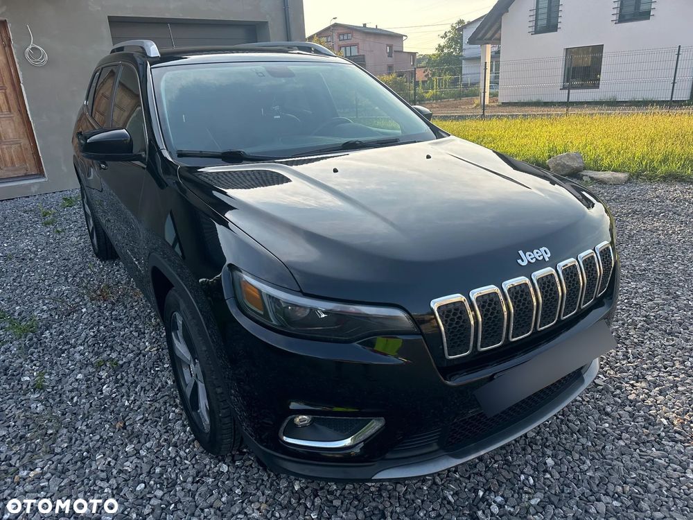 Jeep Cherokee - 1