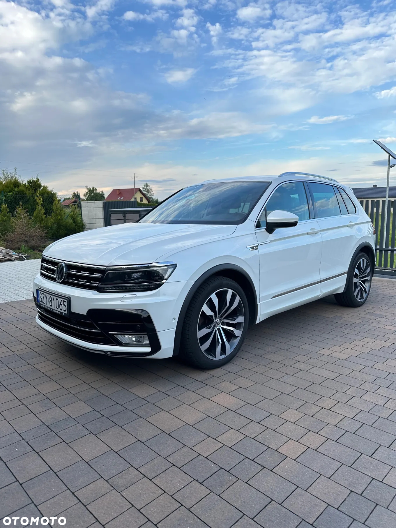 Volkswagen Tiguan 2.0 TSI 4Mot R-Style DSG - 2