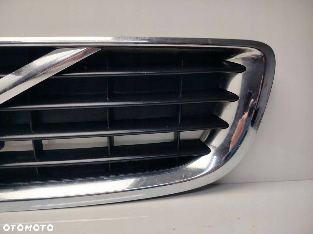 volvo v50 lift 07r- grill atrapa chłodnicy 31283150 - 4