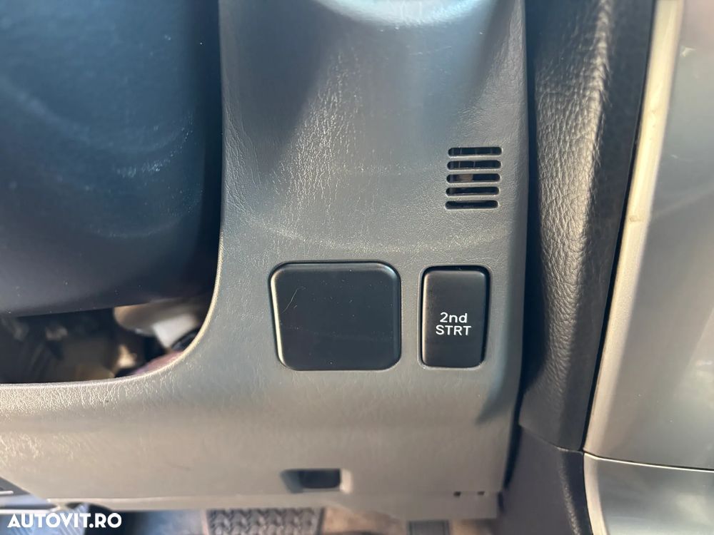 Toyota Land Cruiser 3.0l Turbo D-4D A/T AVS Luxury - 19